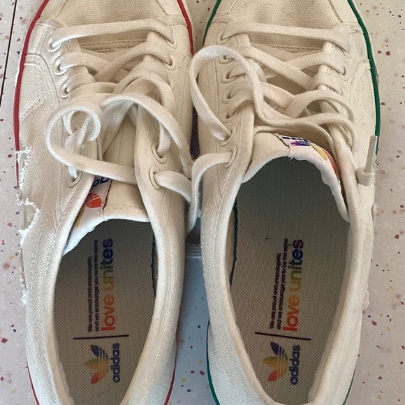 Adidas NIZZA PRIDE EF2319 Size 10.5 Men’s Shoes - Picture 3 of 4